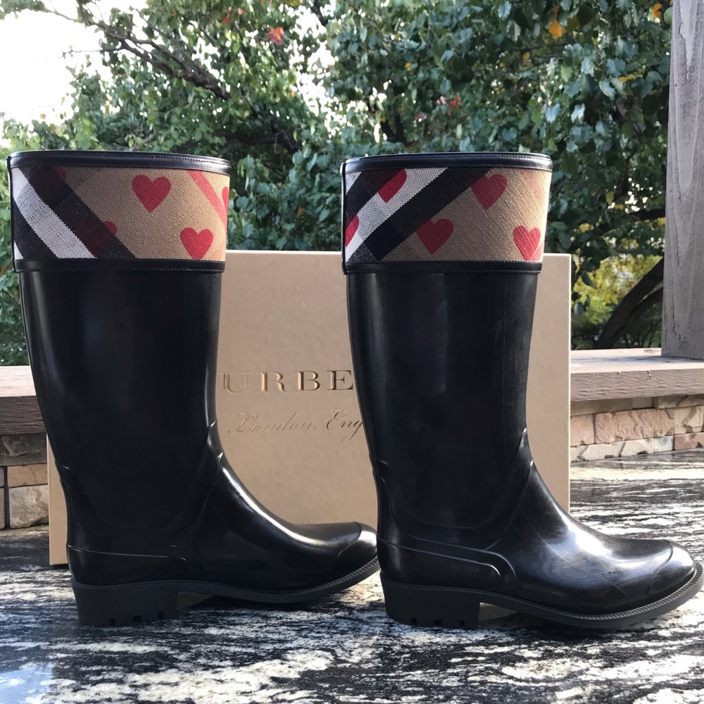 Burberry black Crosshill Parade Red- SZ 41 - NWT - Picture 4 of 6
